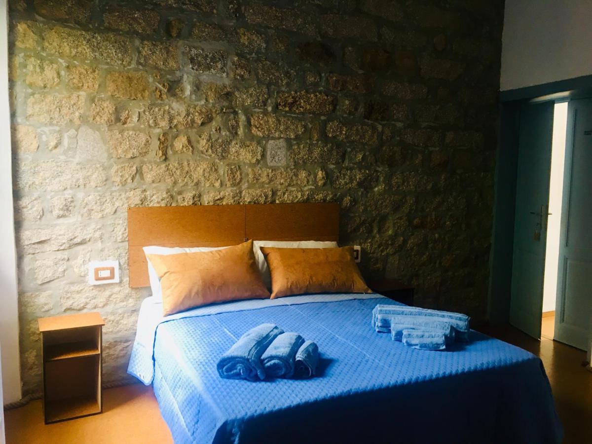 Calangianus La Vecchia Posta B&B المظهر الخارجي الصورة